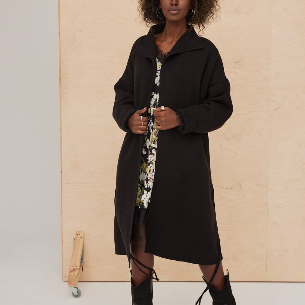 Blue Shadow Huggo Coat Black Sweater Drwawstring Fashion